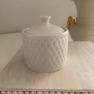 Oneida Gourmet Collection Wicker White Basketweave